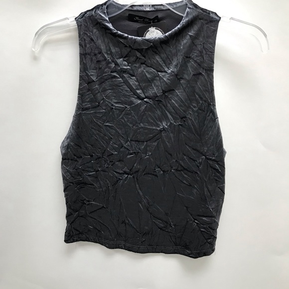 Tank - Picture 1 of 4